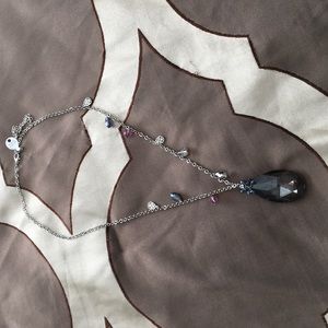 Long necklace with grey stone